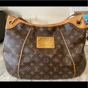 Louis Vuitton Galliera